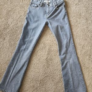 Abercrombie and Fitch Low Rise Women's Size 2 Straight Leg Light Wash Jeans